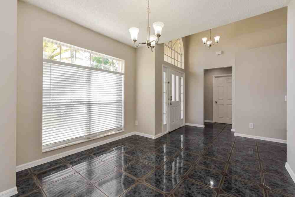 2801 River Ridge Dr - Photo 6 of 17
