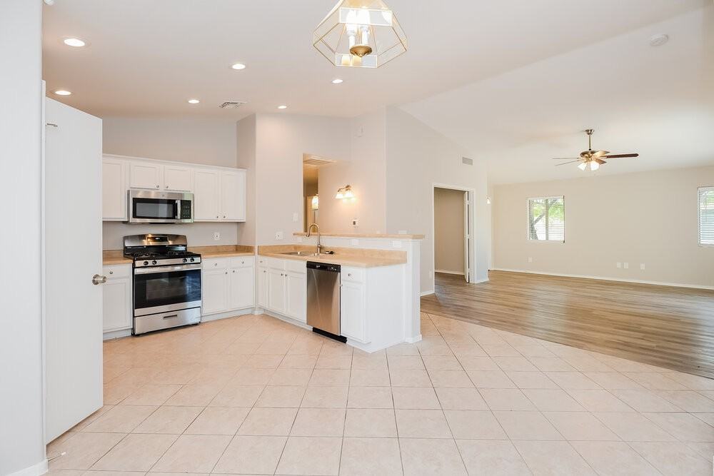 3530 S Desert Promenade Rd - Photo 4 of 16