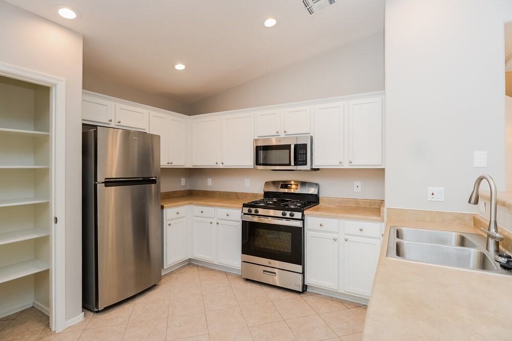 3530 S Desert Promenade Rd - Photo 5 of 16