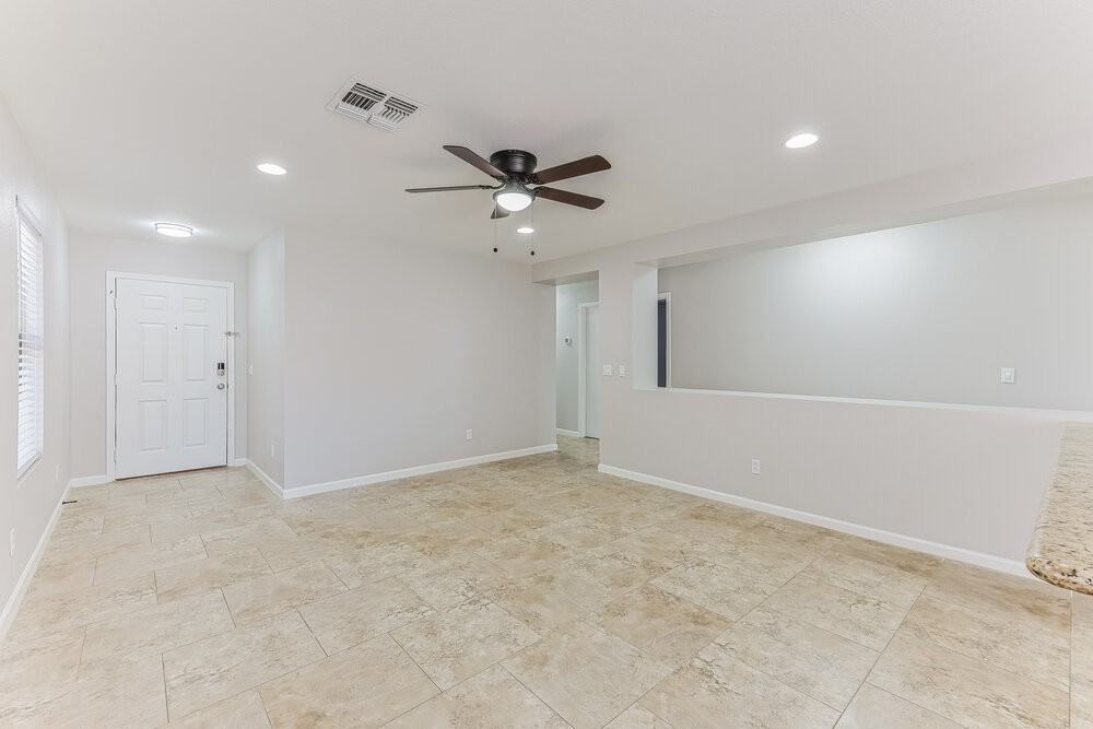 2281 E Peach Tree Dr - Photo 5 of 16