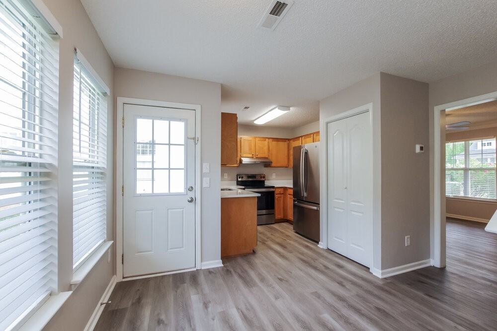 328 Amir Cir - Photo 7 of 17