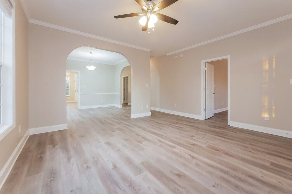 120 Carver St - Photo 5 of 16