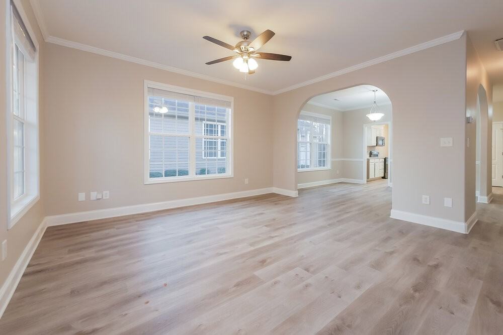 120 Carver St - Photo 6 of 16