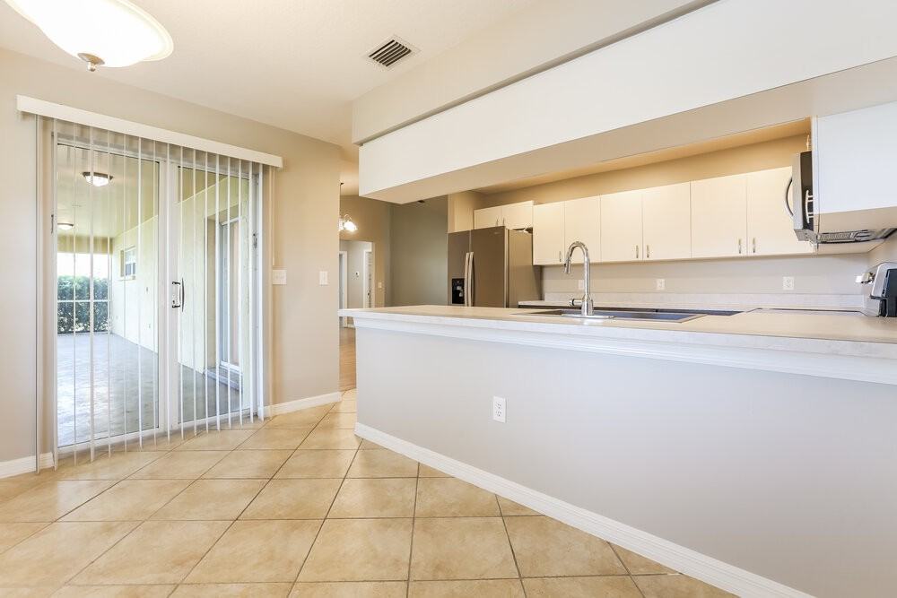 5026 25th St E - Photo 5 of 17
