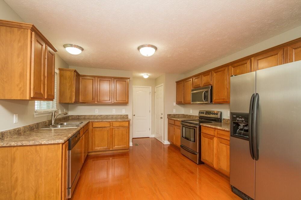 904 Summercrest Cv - Photo 4 of 14