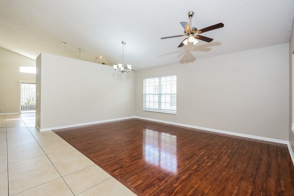 4331 Boca Woods Dr - Photo 4 of 16
