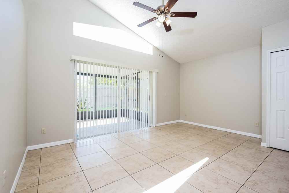 4331 Boca Woods Dr - Photo 7 of 16