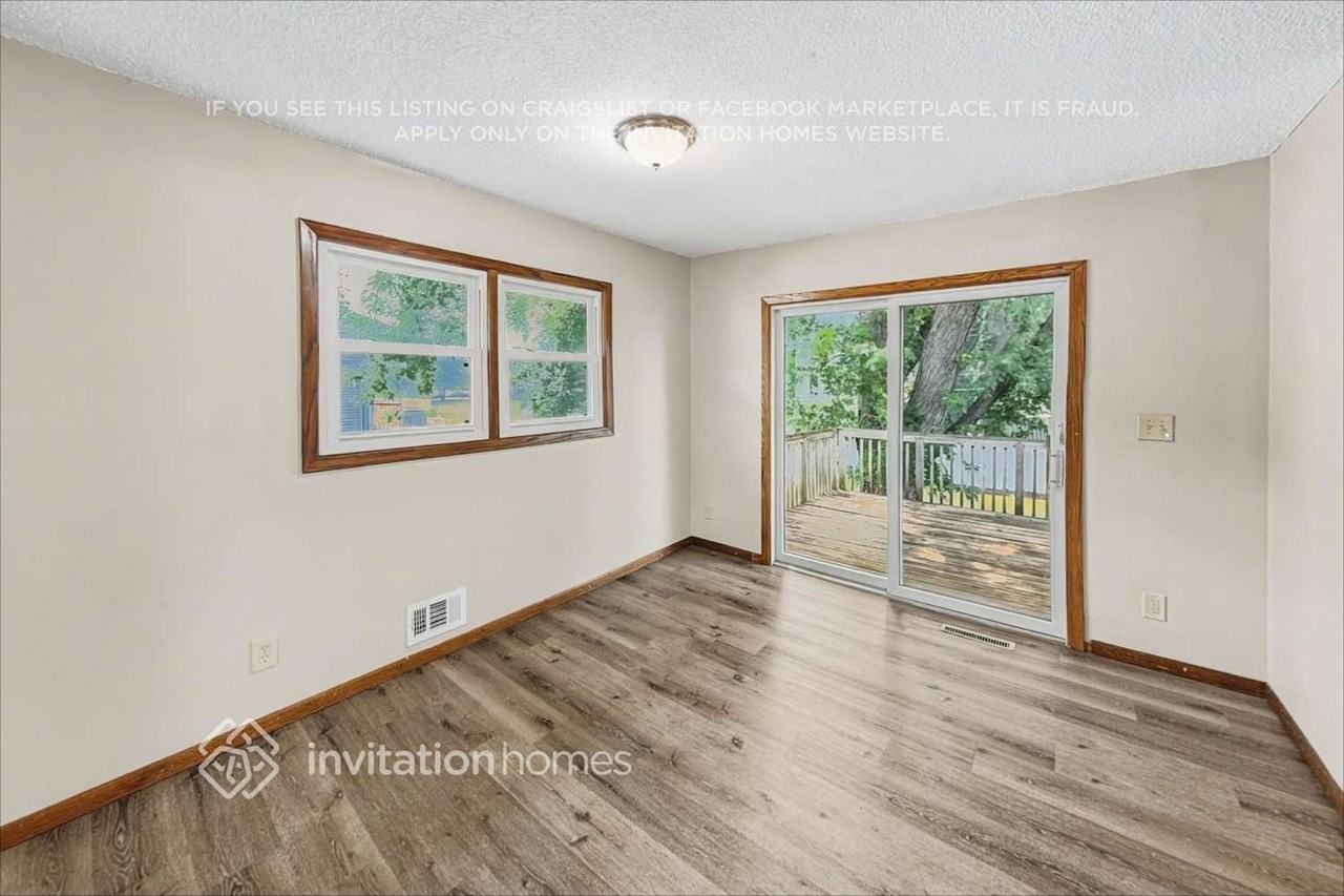 8427 Northern Dr - Photo 7 of 24