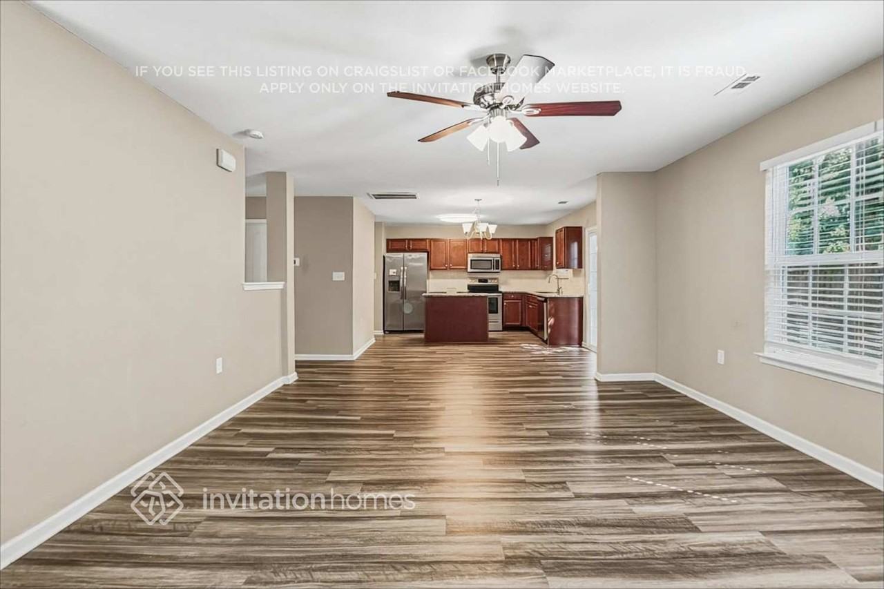 4924 Broad Leaf Ct - Photo 5 of 22