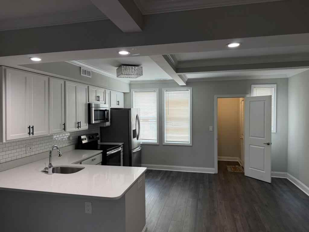 4140 Reisterstown Rd - Photo 3 of 31