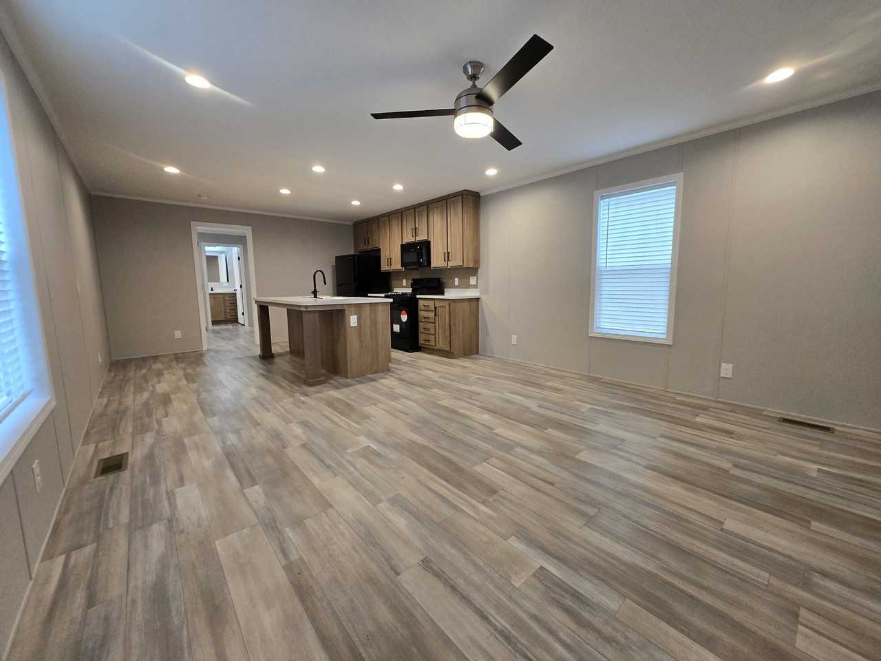 29884 Jamestown Dr #460 - Photo 2 of 27