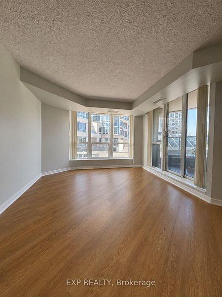 33 Cox Boulevard #337 - Photo 2 of 13