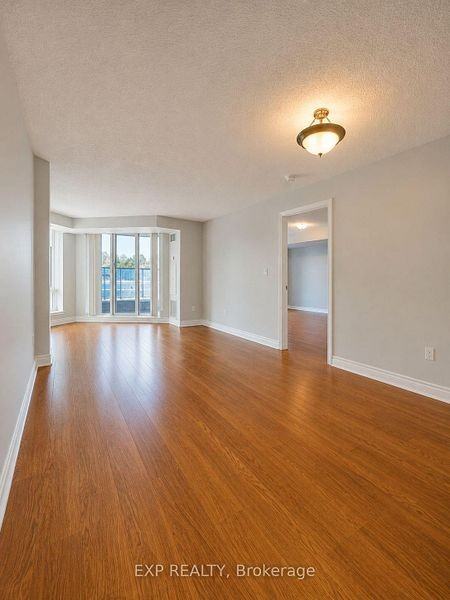 33 Cox Boulevard #337 - Photo 3 of 13