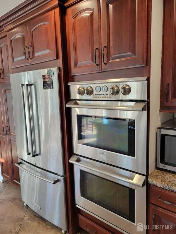 2 Groendyke Cir - Photo 7 of 23