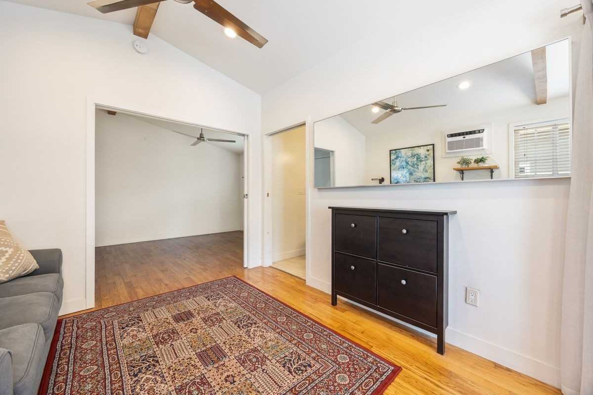 1837 Middleton Pl - Photo 5 of 16
