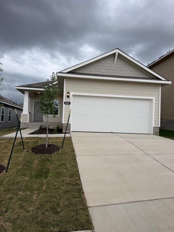 2615 Derwent Dr - Photo 2 of 27