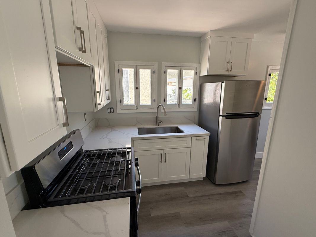 92 S Sunnyslope Ave - Photo 3 of 13
