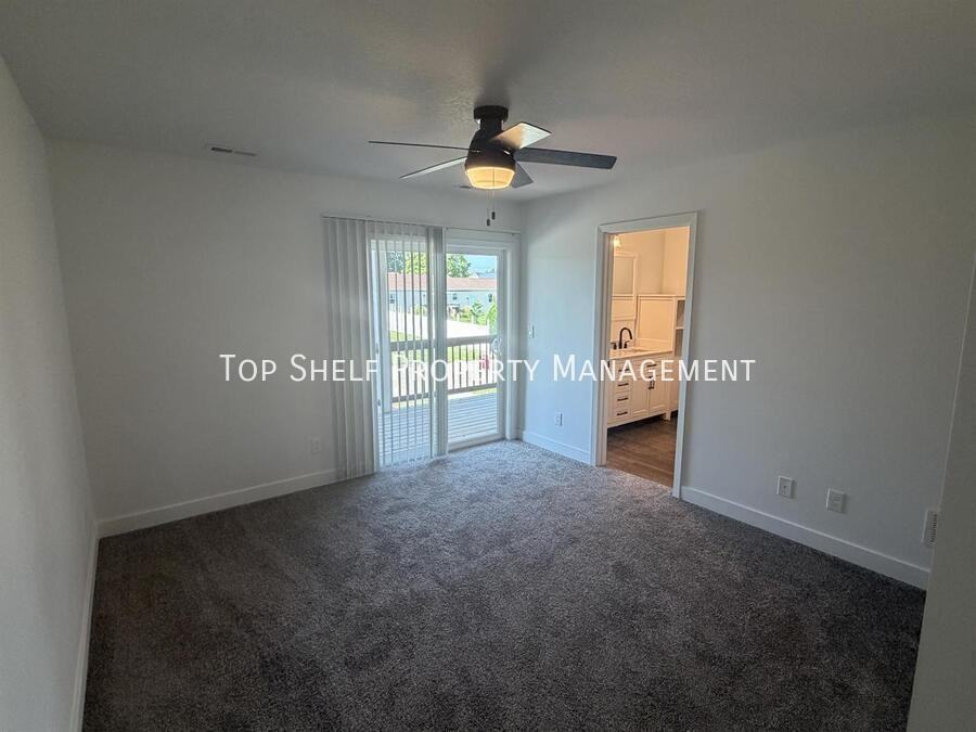 2103 Willis Ave - Photo 5 of 14
