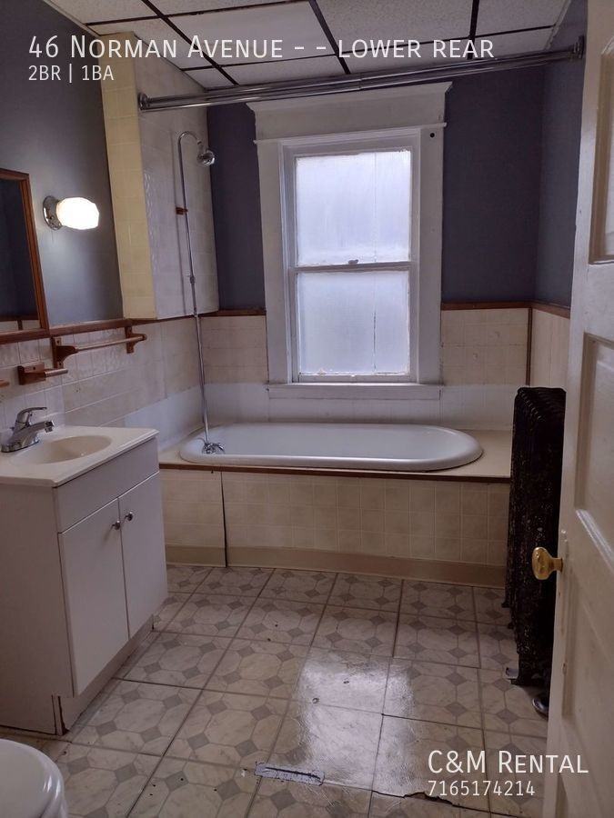 46 Norman Ave - Photo 5 of 13