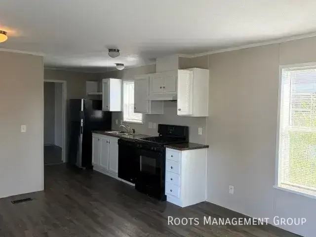 2300 E Philip Ave Trlr 37c #37C - Photo 2 of 14
