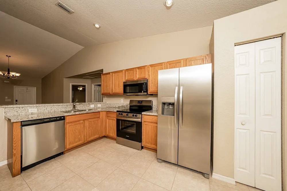1663 East Breezy Lane - Photo 2 of 6