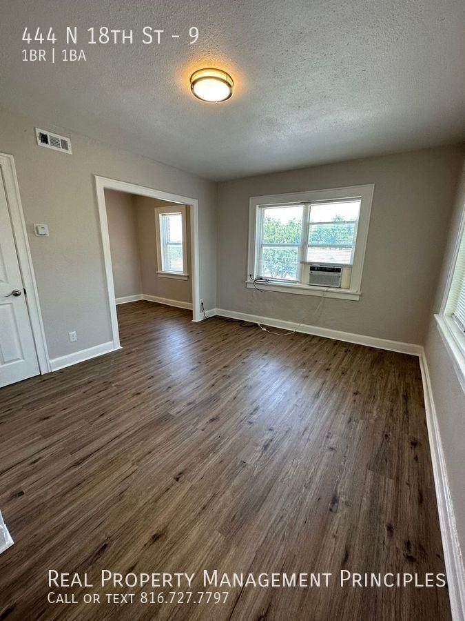 444 N 18th St #9 - Photo 5 of 12