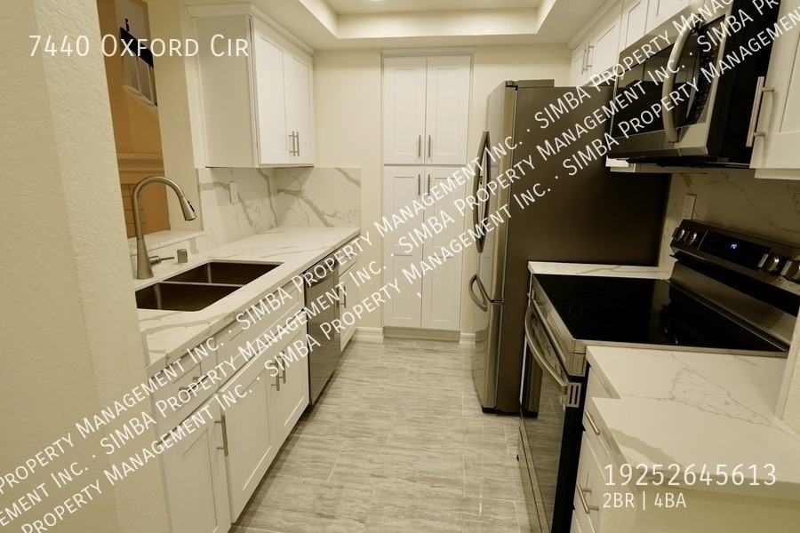 7440 Oxford Cir - Photo 2 of 18