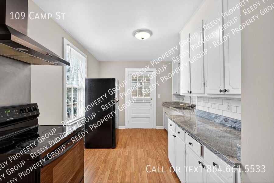 109 Camp St - Photo 4 of 19
