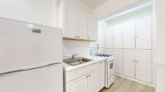 507 Taylor St #208 - Photo 1 of 1
