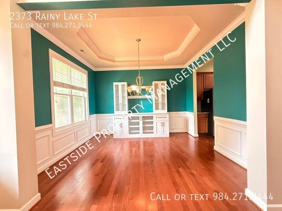 2373 Rainy Lake St - Photo 2 of 25