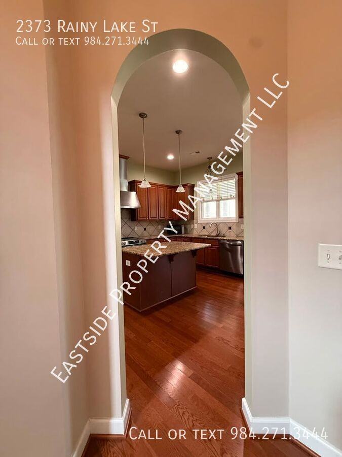 2373 Rainy Lake St - Photo 5 of 25