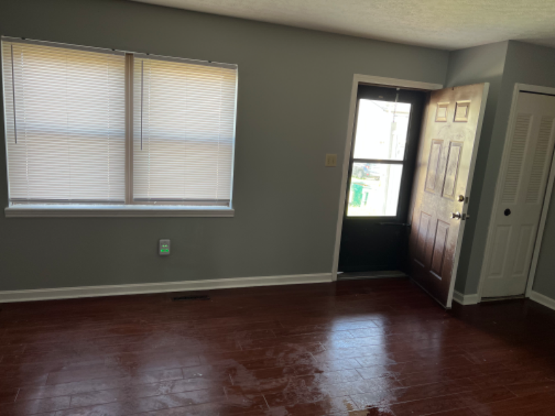 2733 Pioneer Ct - Photo 6 of 11
