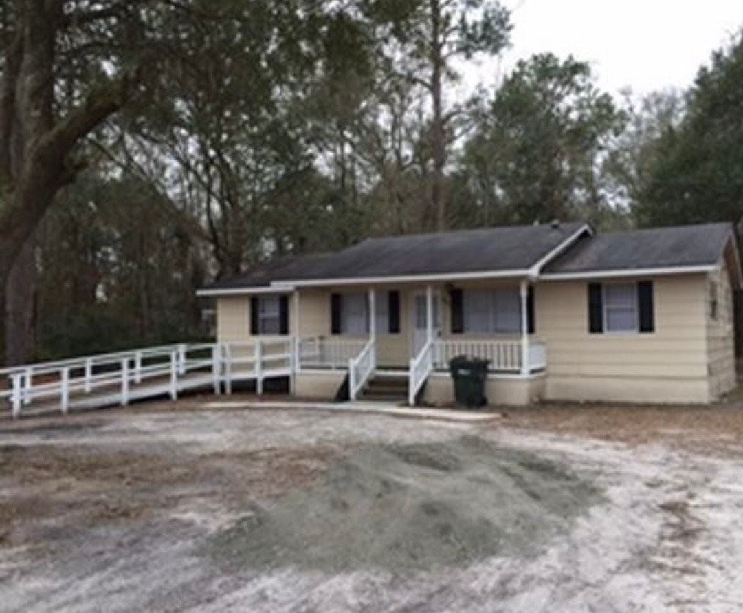 207 Griffin Rd - Photo 7 of 19