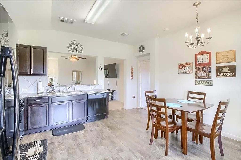 13817 Sierra Wind Ln - Photo 5 of 20
