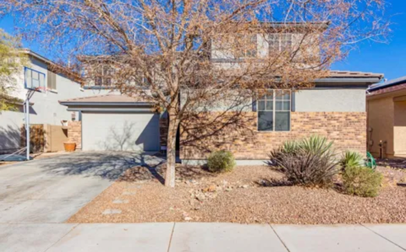 42564 W Corvalis Ln - Photo 2 of 33