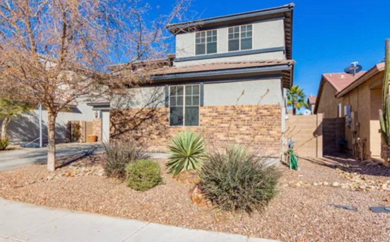 42564 W Corvalis Ln - Photo 3 of 33