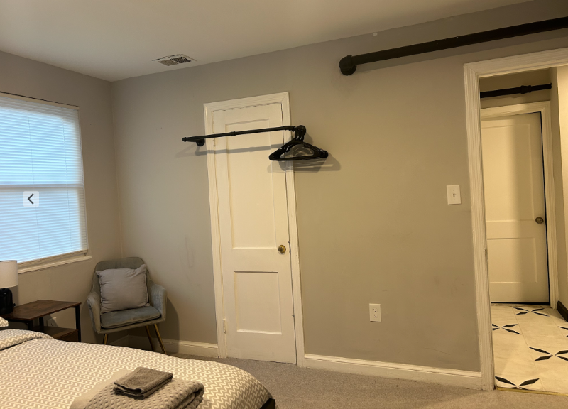 700 Hudson Ave - Photo 7 of 12