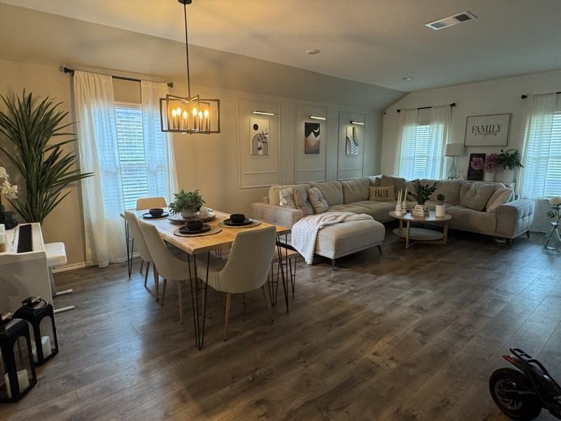 712 English Dr - Photo 5 of 7