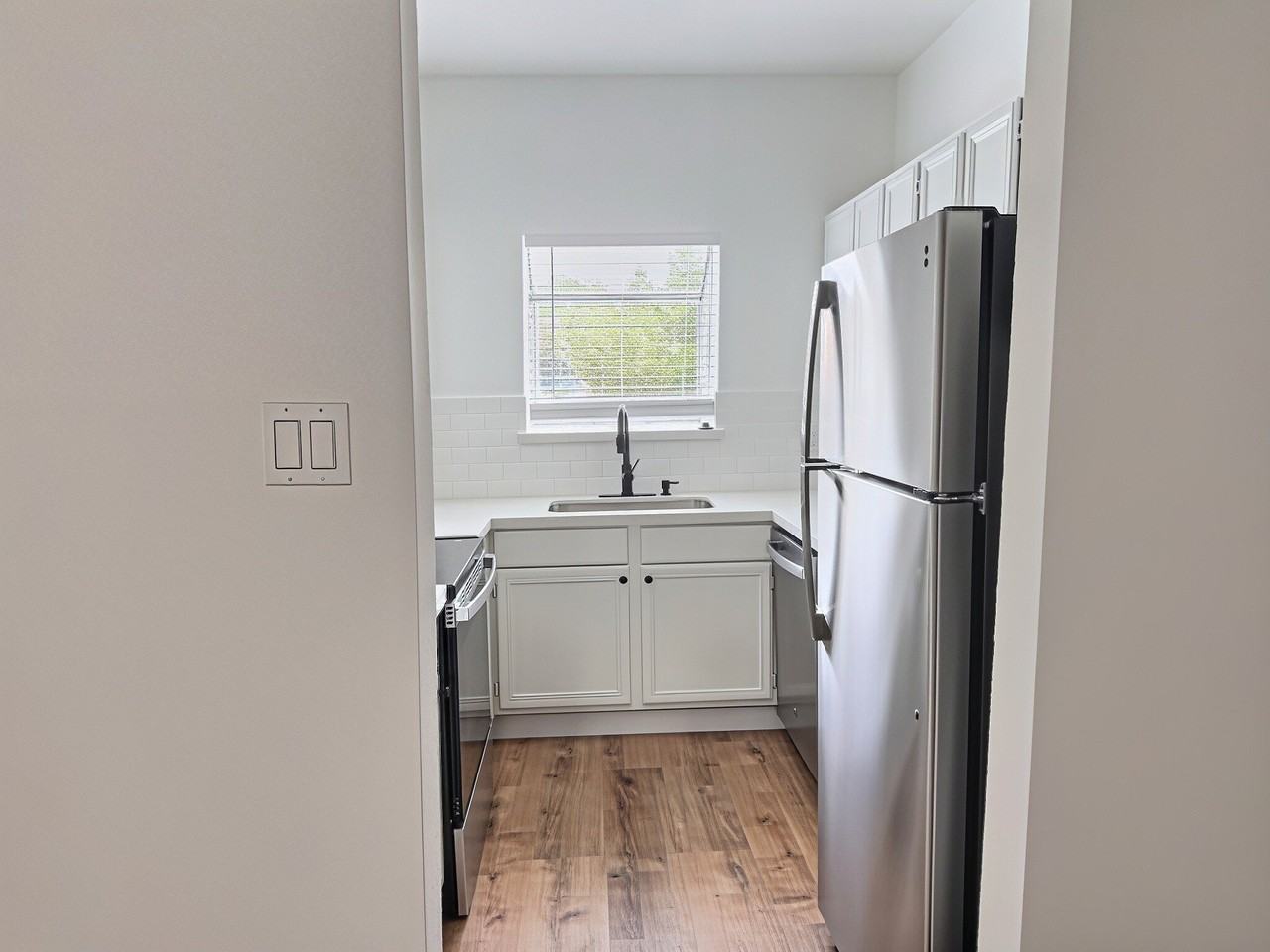 2323 Fairwind Rd #105 - Photo 2 of 20
