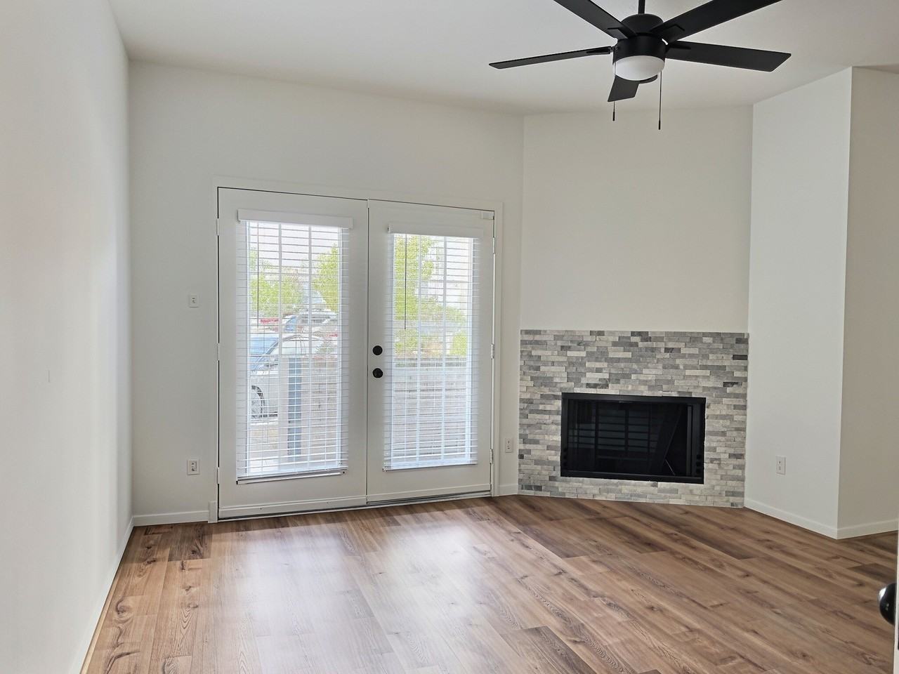2323 Fairwind Rd #105 - Photo 5 of 20
