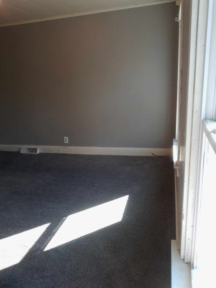 1623 3rd Ave - Photo 7 of 14