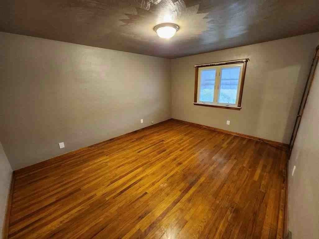 1358 5th Ave - Photo 3 of 12