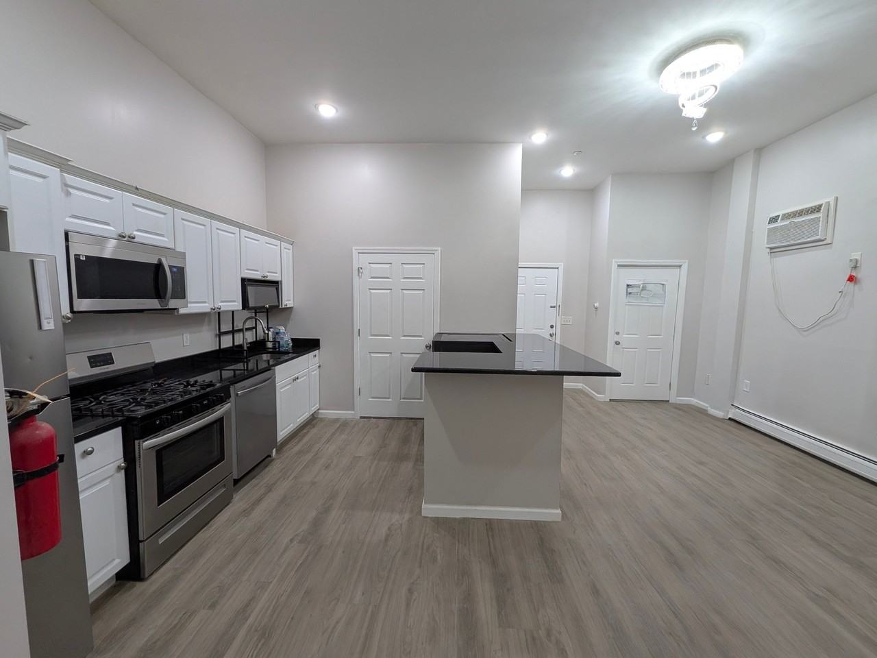 295 Avenue B #1A