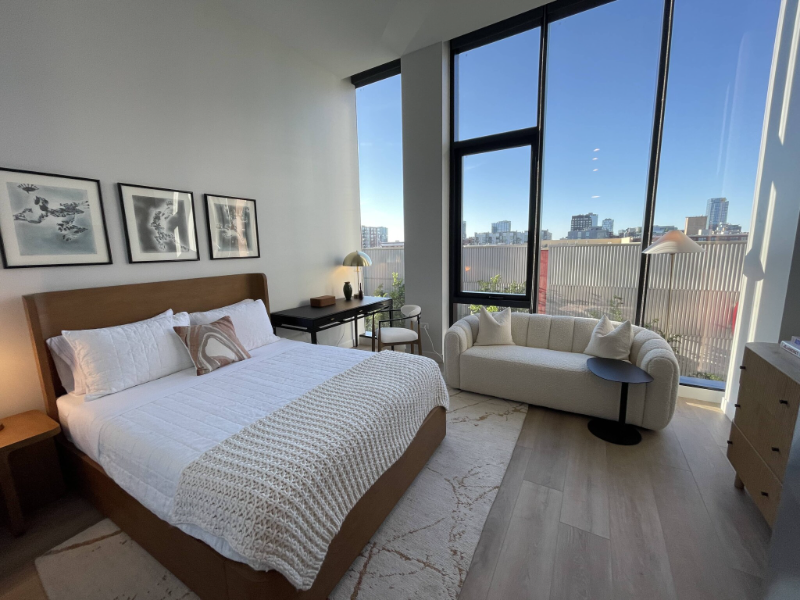 1057 W Van Buren St - Photo 5 of 13