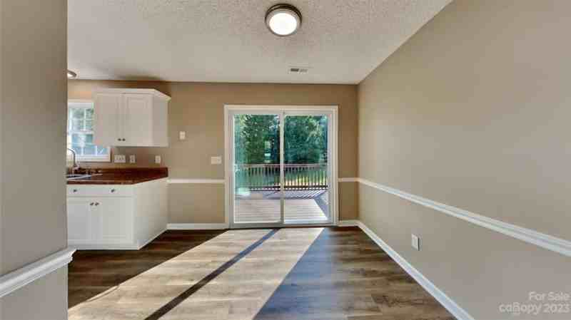1617 Whetstone Ct - Photo 5 of 13