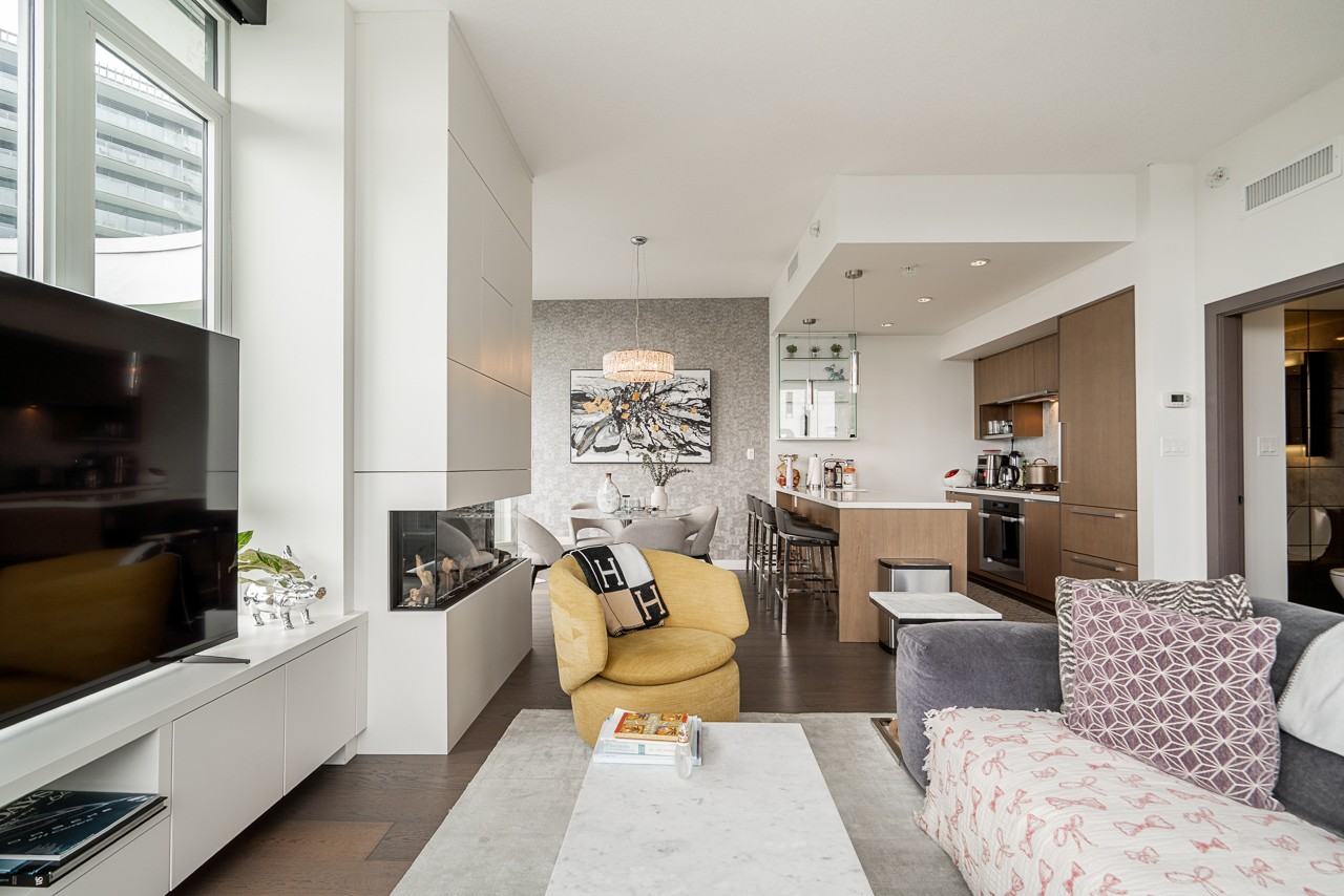 68 Smithe Street