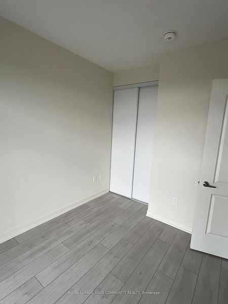 38 Annie Craig Drive #2910 - Photo 6 of 7