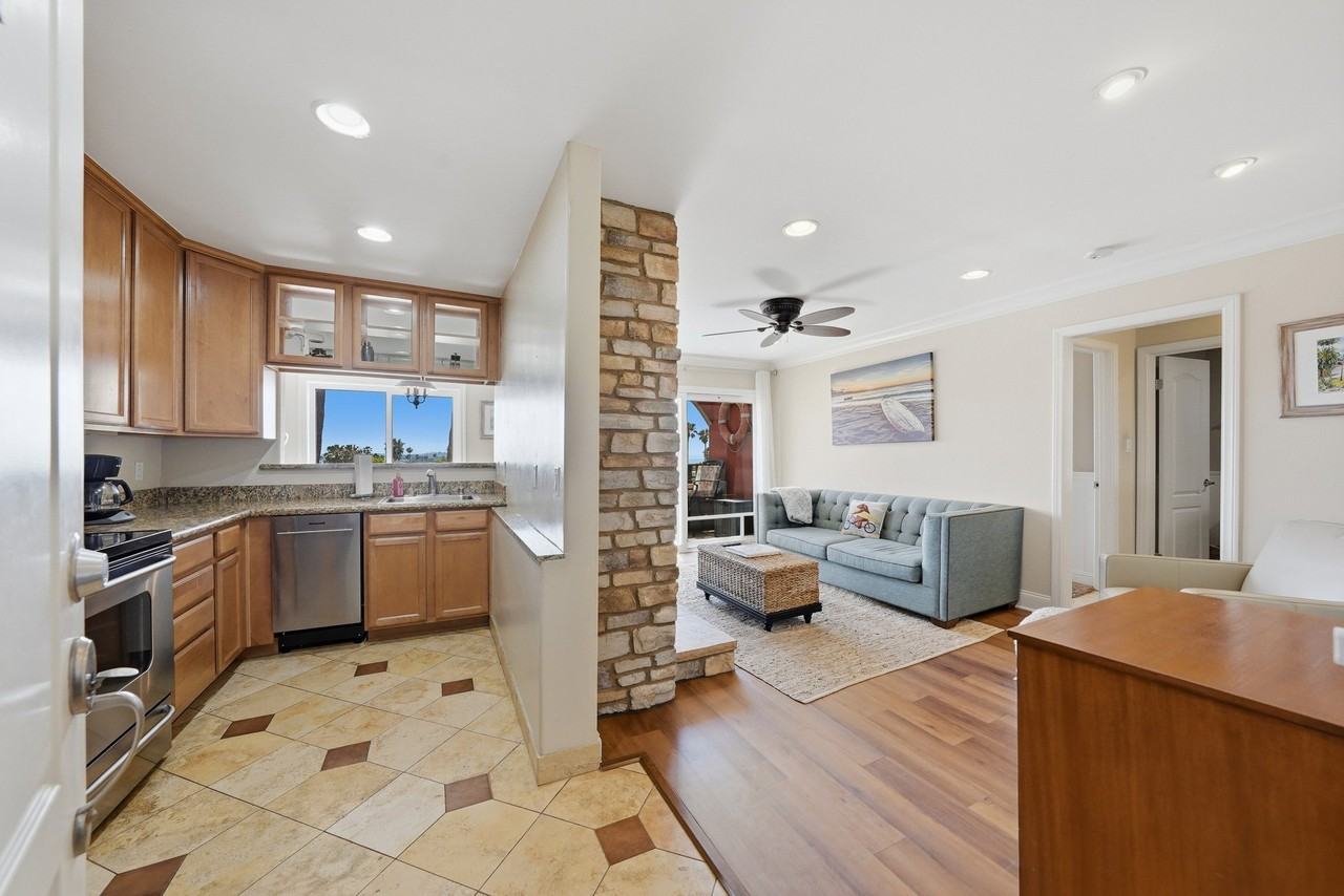840 Turquoise St #304 - Photo 4 of 20