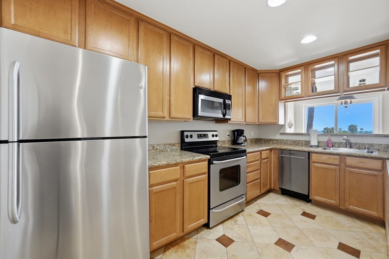840 Turquoise St #304 - Photo 5 of 20