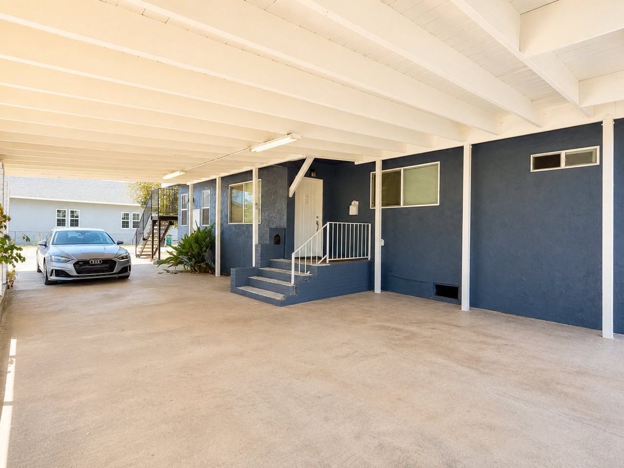 860 S Gregory St - Photo 7 of 21